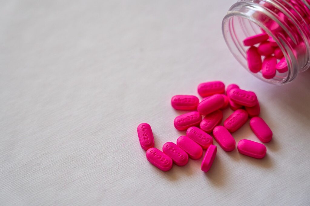 Pink dietary supplements